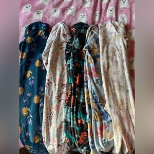 •KIDS PAJAMA LOT• Five pairs of fleece 4T pajamas